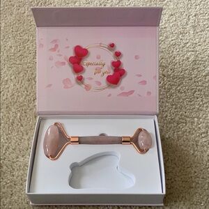 Leicare Professional Pink Jade Facial Roller